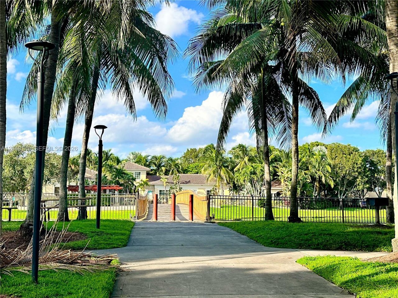 2452 Centergate Dr , Unit 102, Miramar, FL 33025 Photo