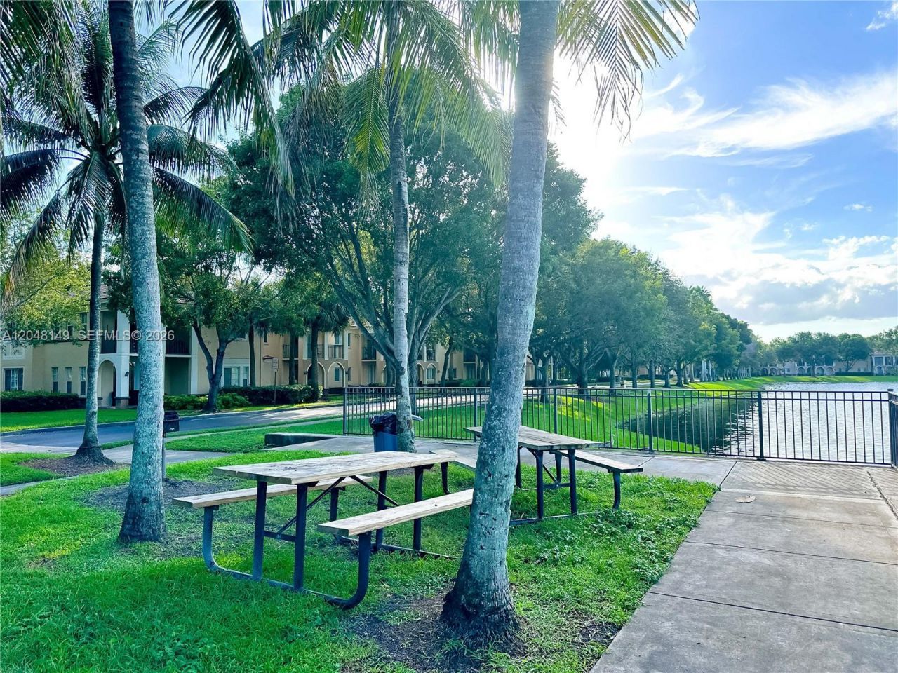 2452 Centergate Dr , Unit 102, Miramar, FL 33025 Photo