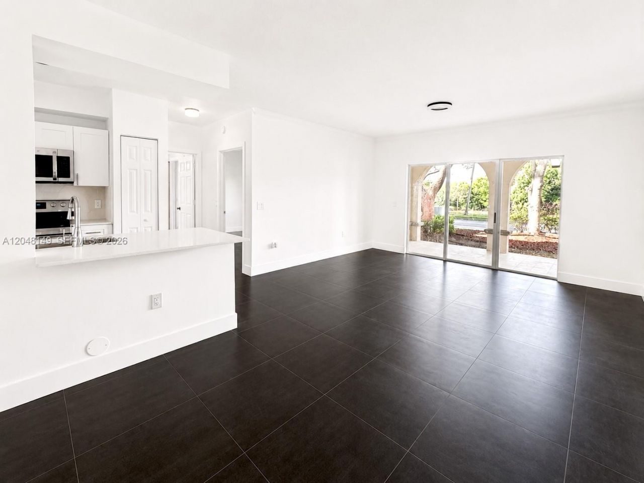 2452 Centergate Dr , Unit 102, Miramar, FL 33025 Photo