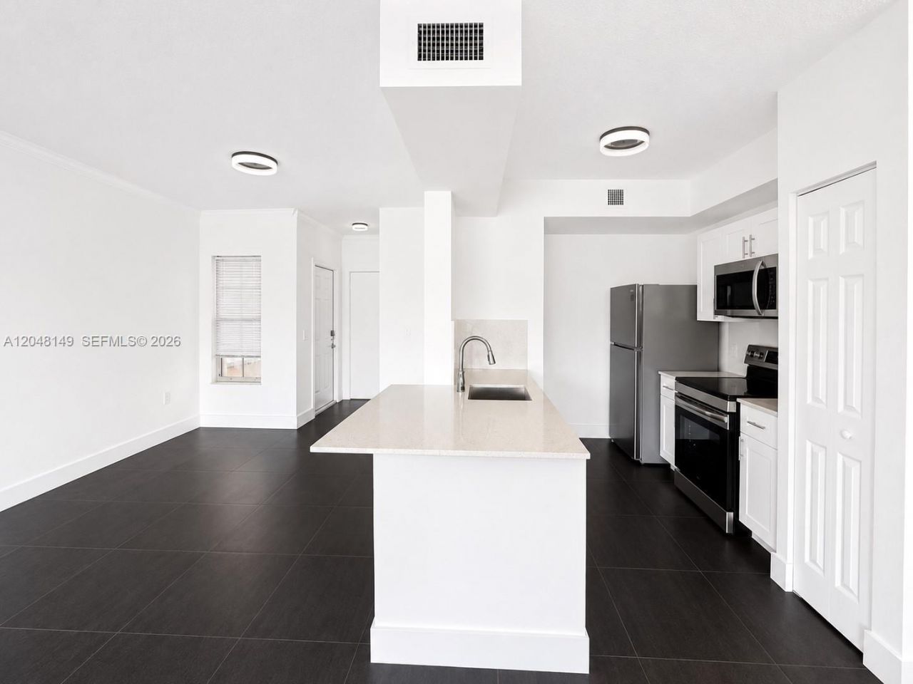 2452 Centergate Dr , Unit 102, Miramar, FL 33025 Photo
