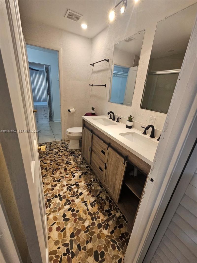 3908 NW 213th St, Miami Gardens, FL 33055 Photo