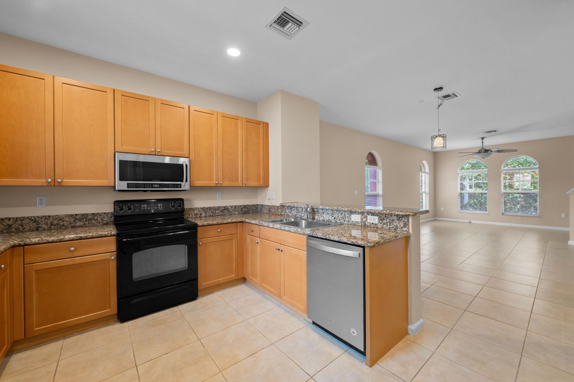1033 NE 17th Way, Unit 905, Fort Lauderdale, FL 33304 Photo