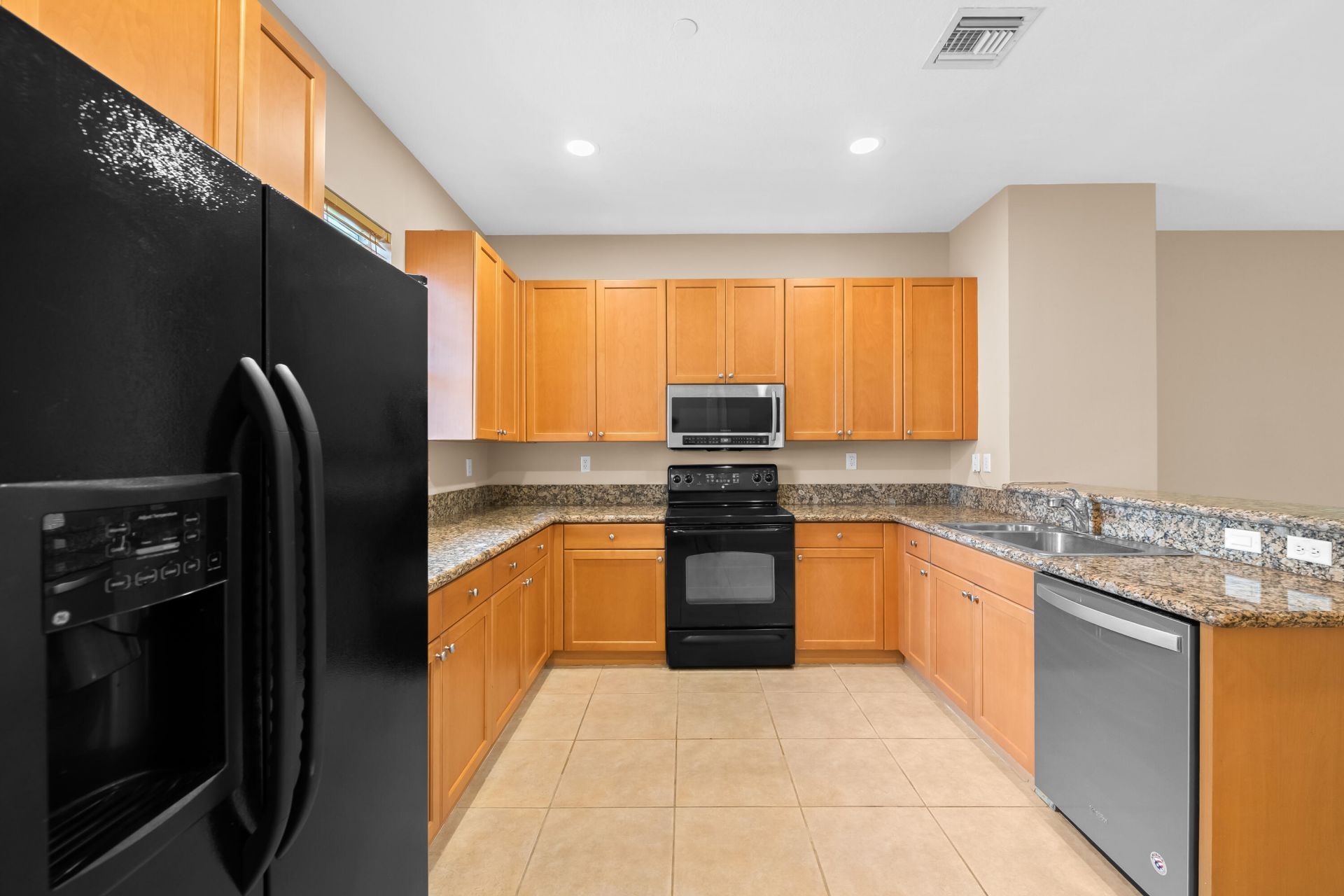 1033 NE 17th Way, Unit 905, Fort Lauderdale, FL 33304 Photo