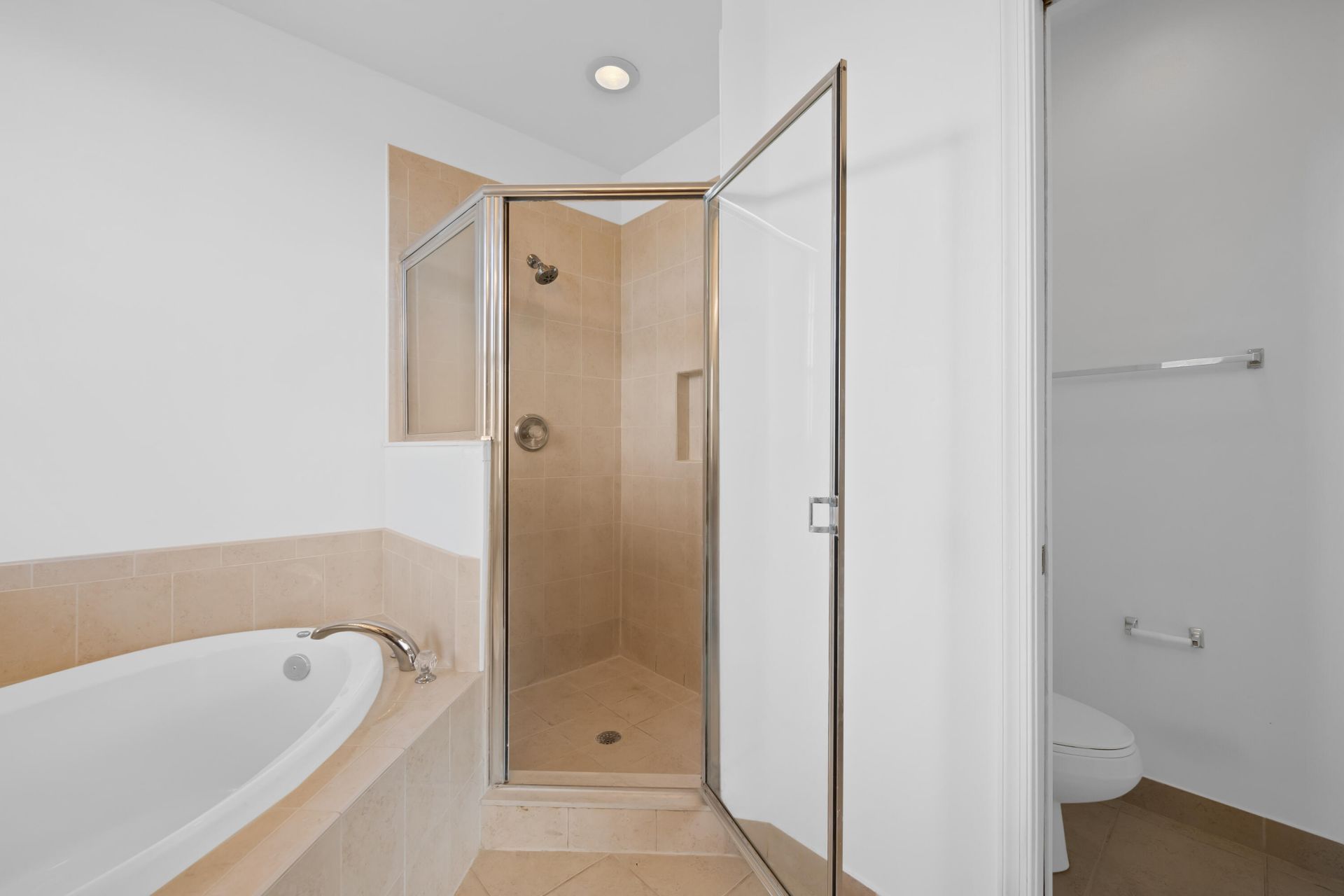 1033 NE 17th Way, Unit 905, Fort Lauderdale, FL 33304 Photo