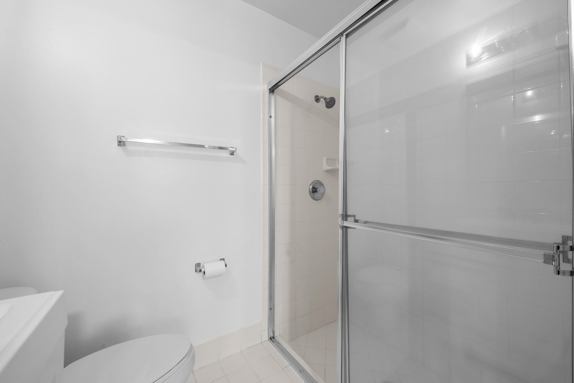 1033 NE 17th Way, Unit 905, Fort Lauderdale, FL 33304 Photo