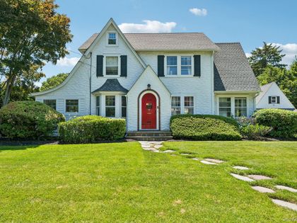 120 William Street East Williston, NY 11596