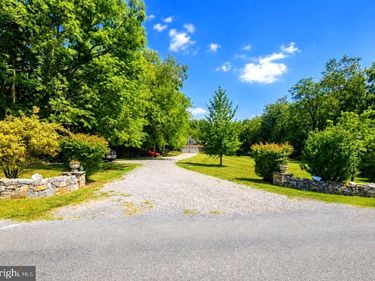 1918 SENSENY ROAD, BERRYVILLE, VA 22611