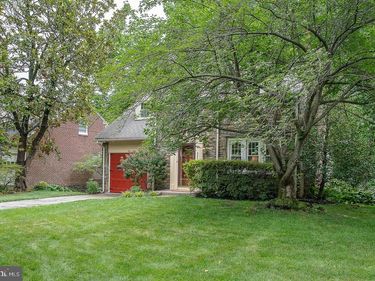 525 W BEECHTREE LANE, WAYNE, PA 19087