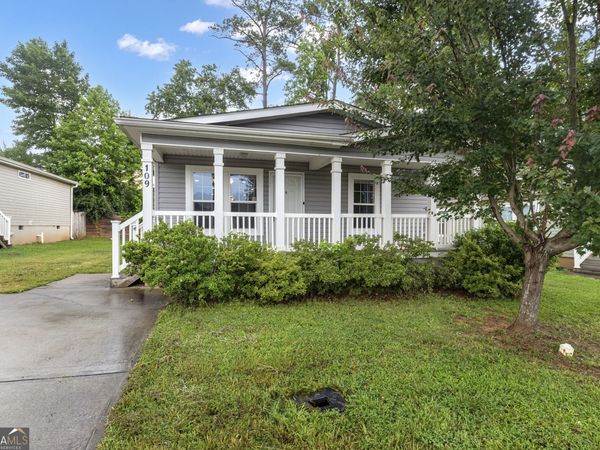 109 Willow Drive E, Newnan, GA 30263