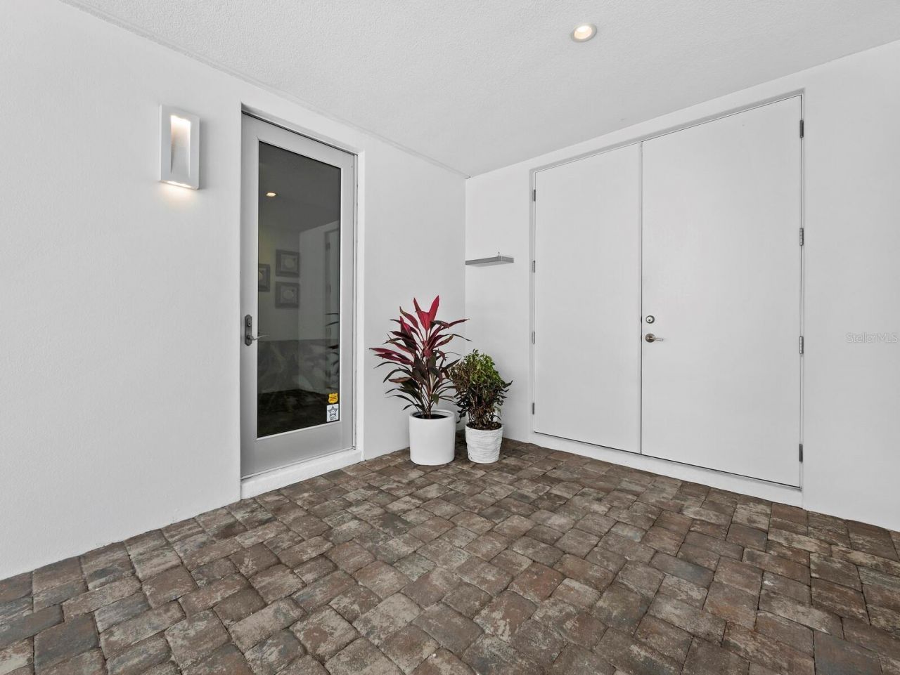 471 Island Circle, Sarasota, FL 34242 Photo
