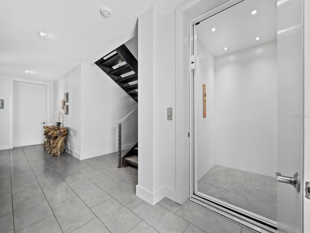 471 Island Circle, Sarasota, FL 34242 Photo