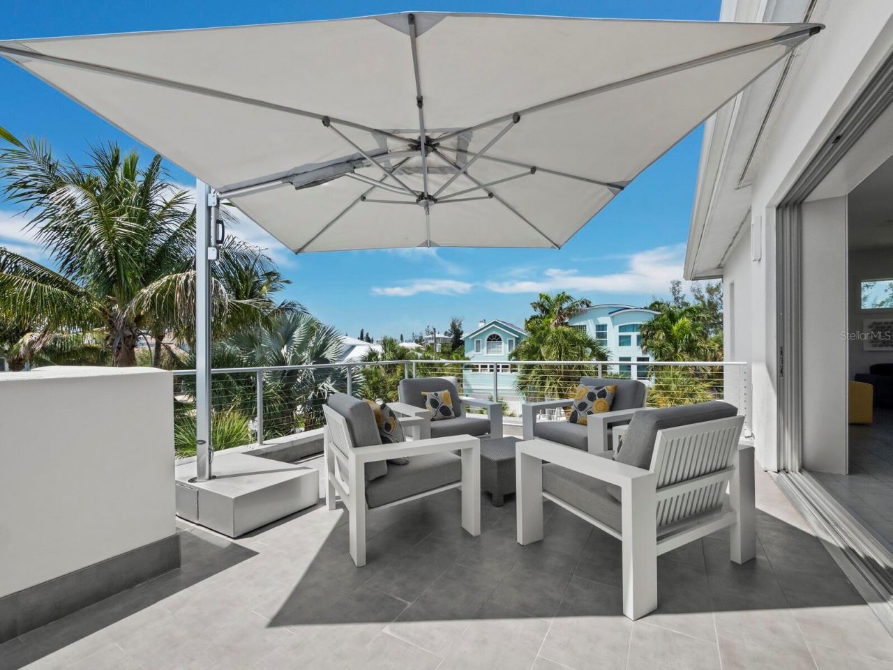 471 Island Circle, Sarasota, FL 34242 Photo
