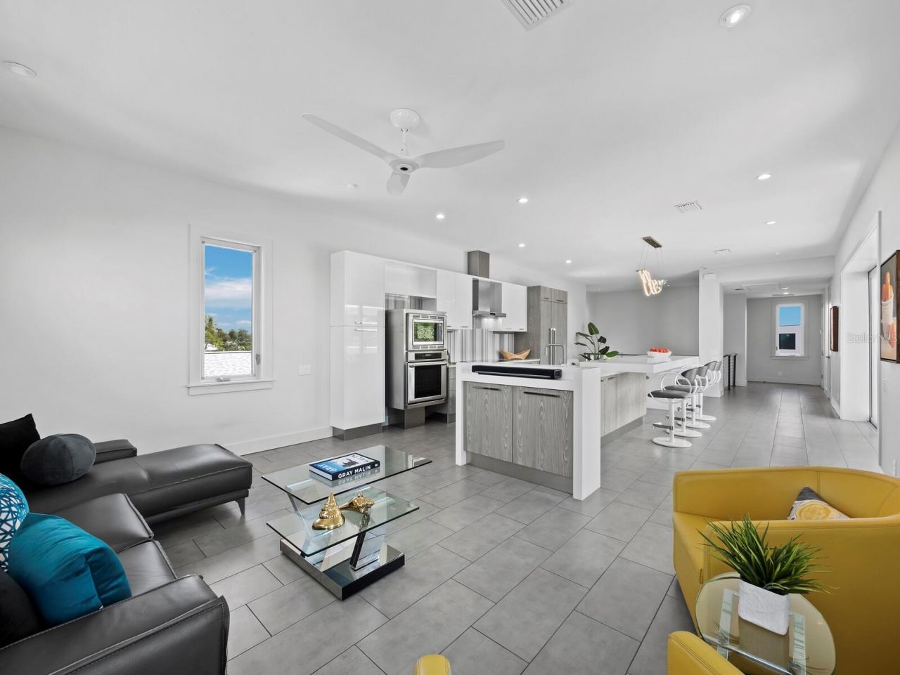 471 Island Circle, Sarasota, FL 34242 Photo