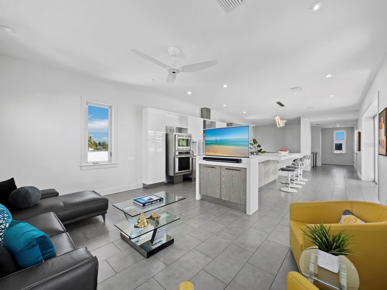471 Island Circle, Sarasota, FL 34242 Photo