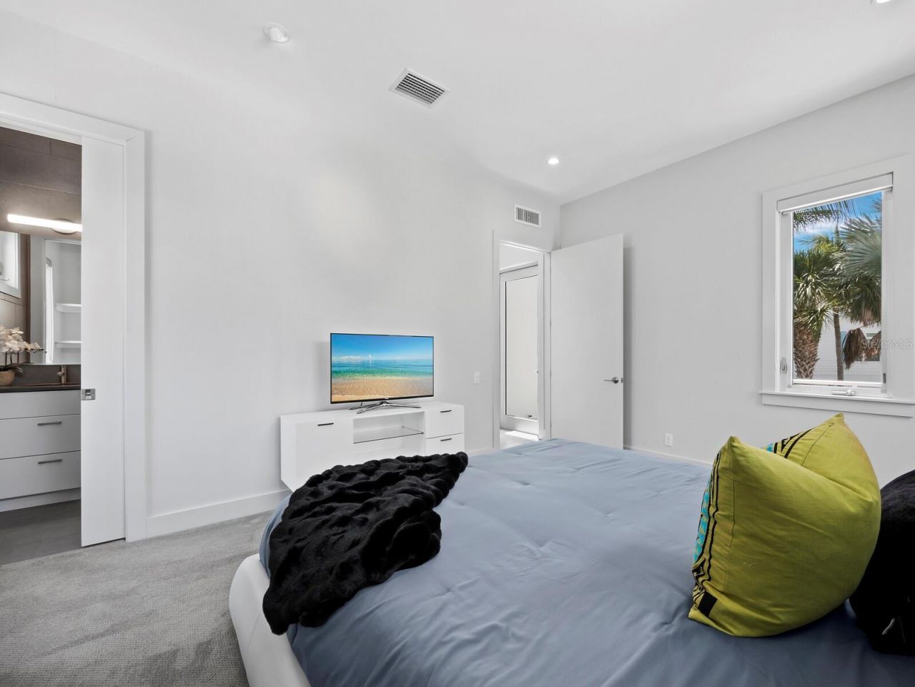 471 Island Circle, Sarasota, FL 34242 Photo