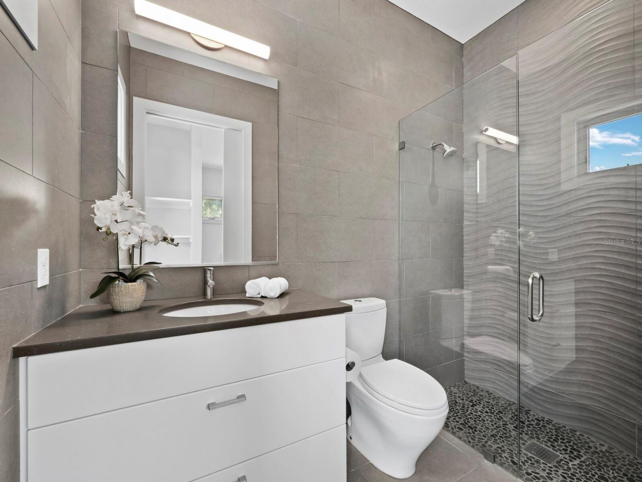 471 Island Circle, Sarasota, FL 34242 Photo