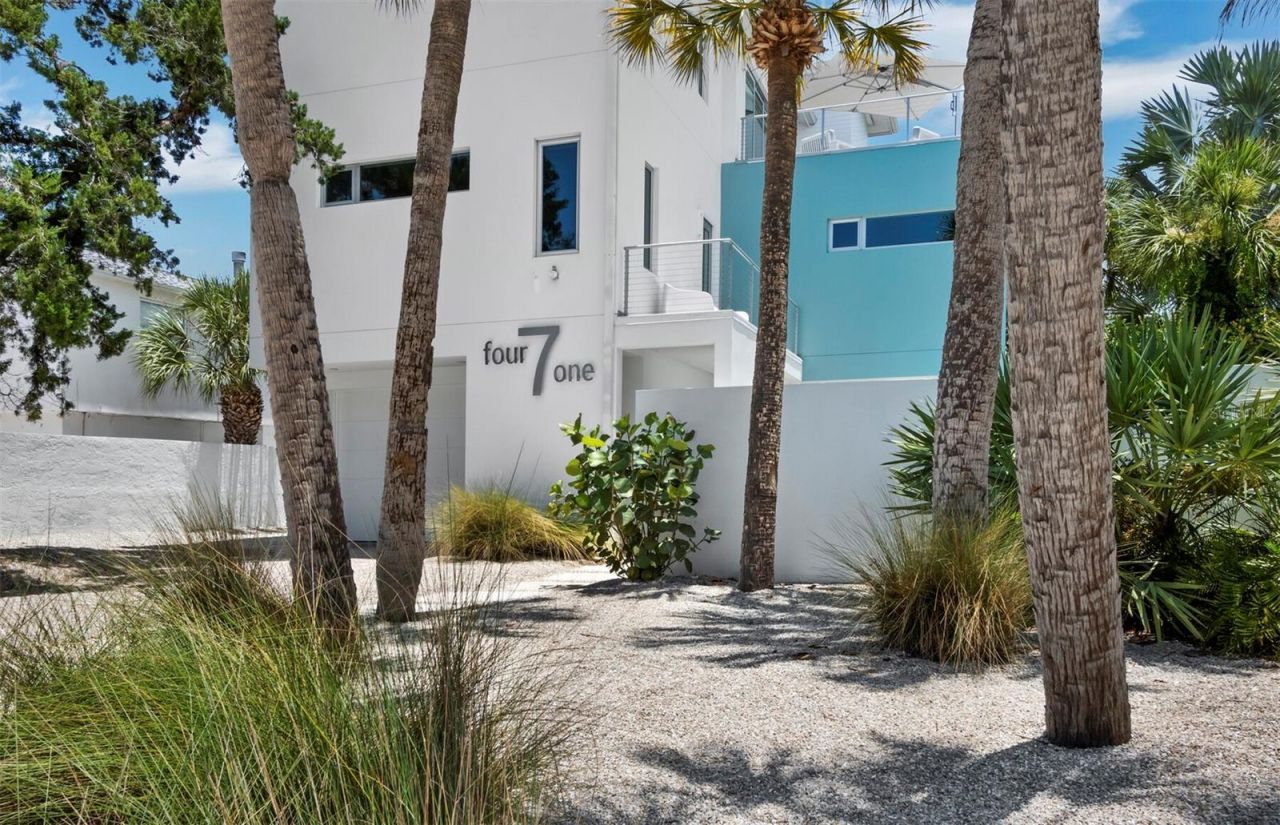 471 Island Circle, Sarasota, FL 34242 Photo