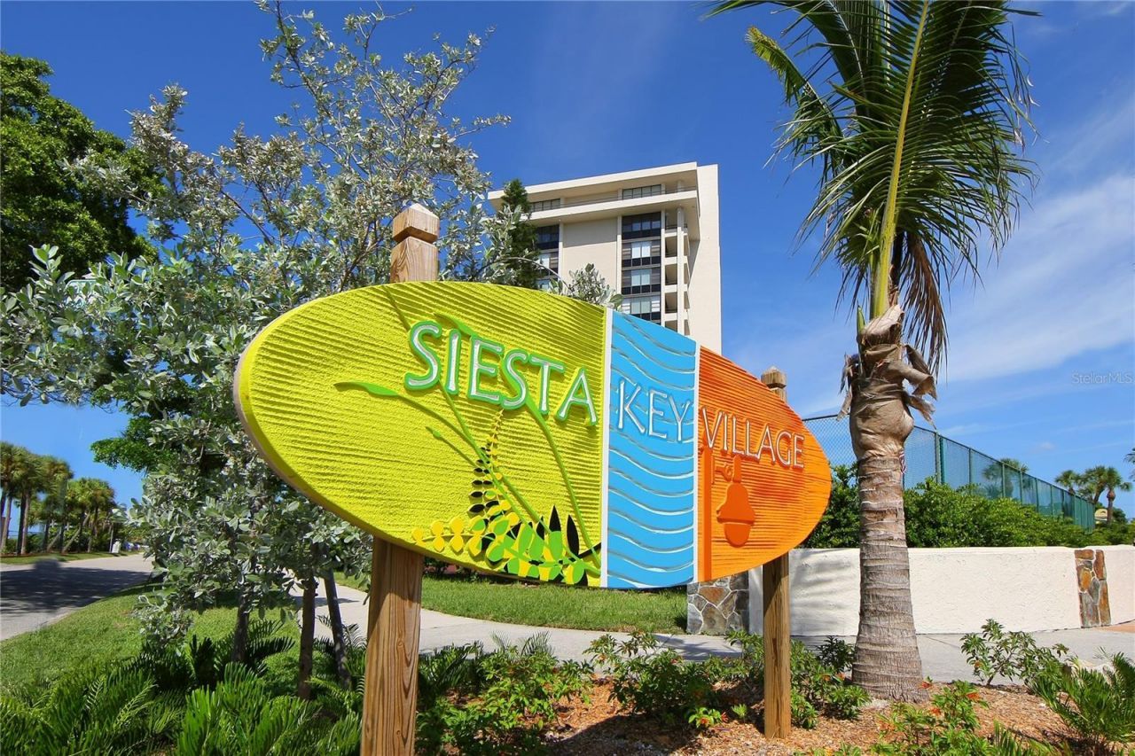 471 Island Circle, Sarasota, FL 34242 Photo