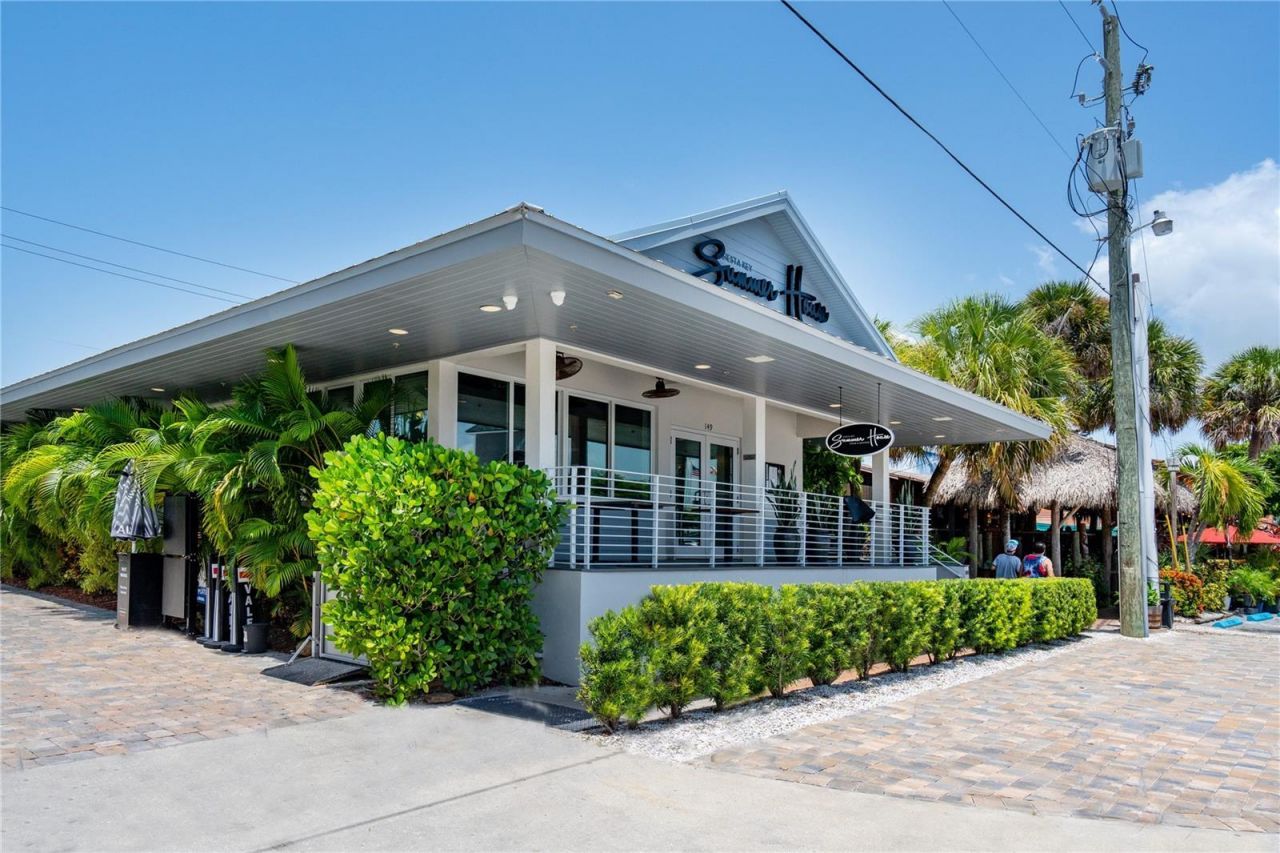 471 Island Circle, Sarasota, FL 34242 Photo