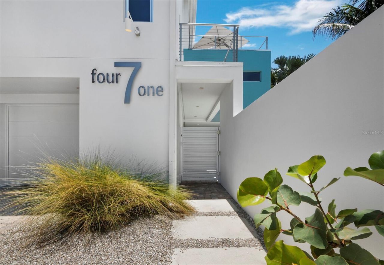 471 Island Circle, Sarasota, FL 34242 Photo