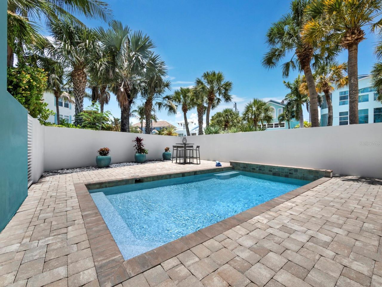 471 Island Circle, Sarasota, FL 34242 Photo