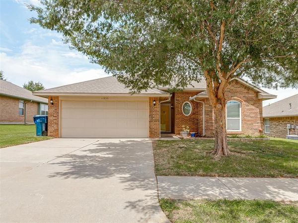 11233 NW 99th Street, Yukon, OK 73099