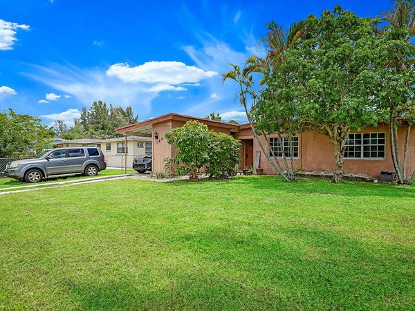 764 Camellia Drive, Royal Palm Beach, FL 33411