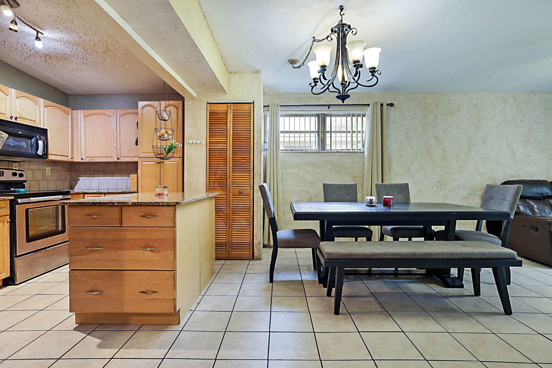 764 Camellia Drive, Royal Palm Beach, FL 33411 Photo