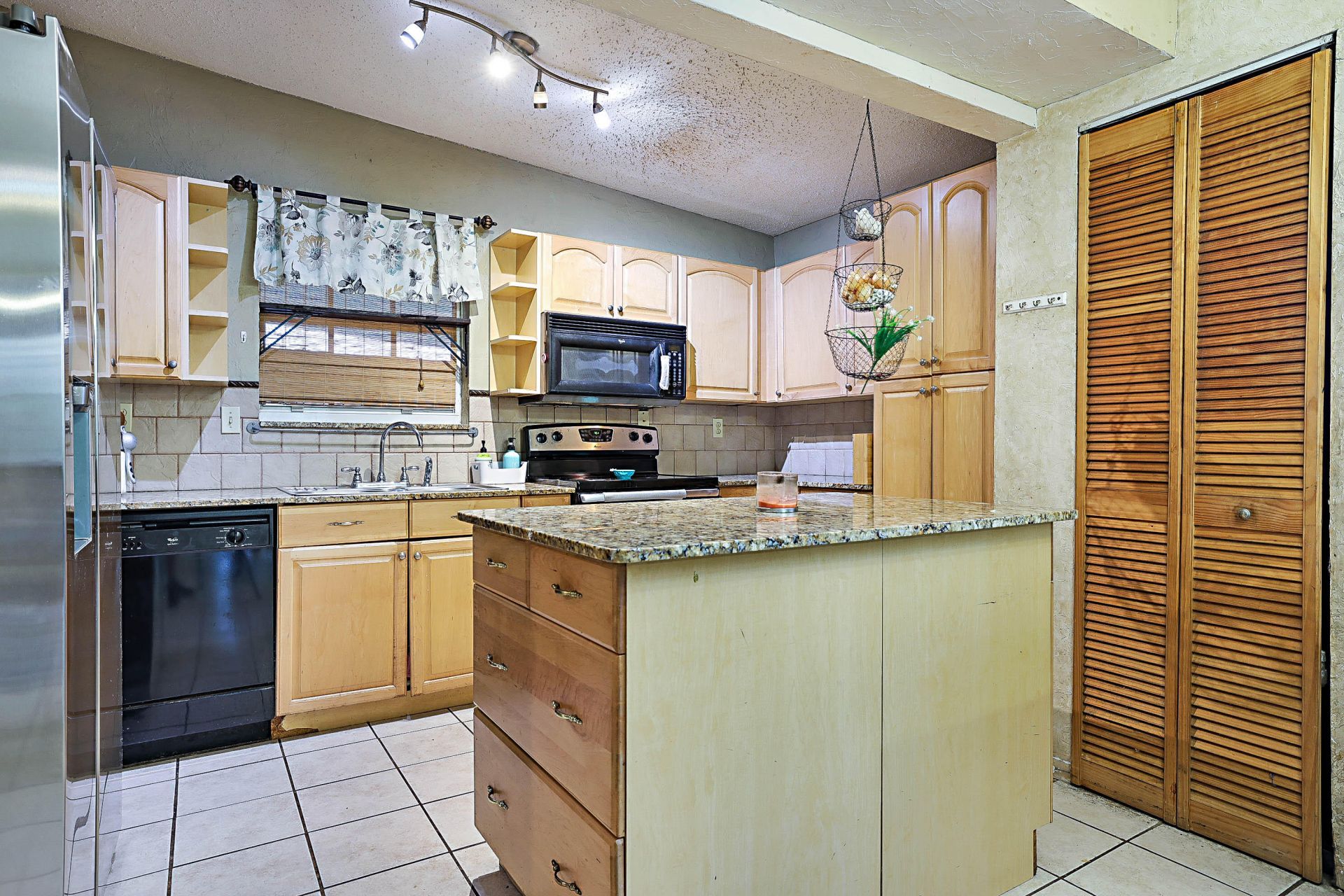 764 Camellia Drive, Royal Palm Beach, FL 33411 Photo