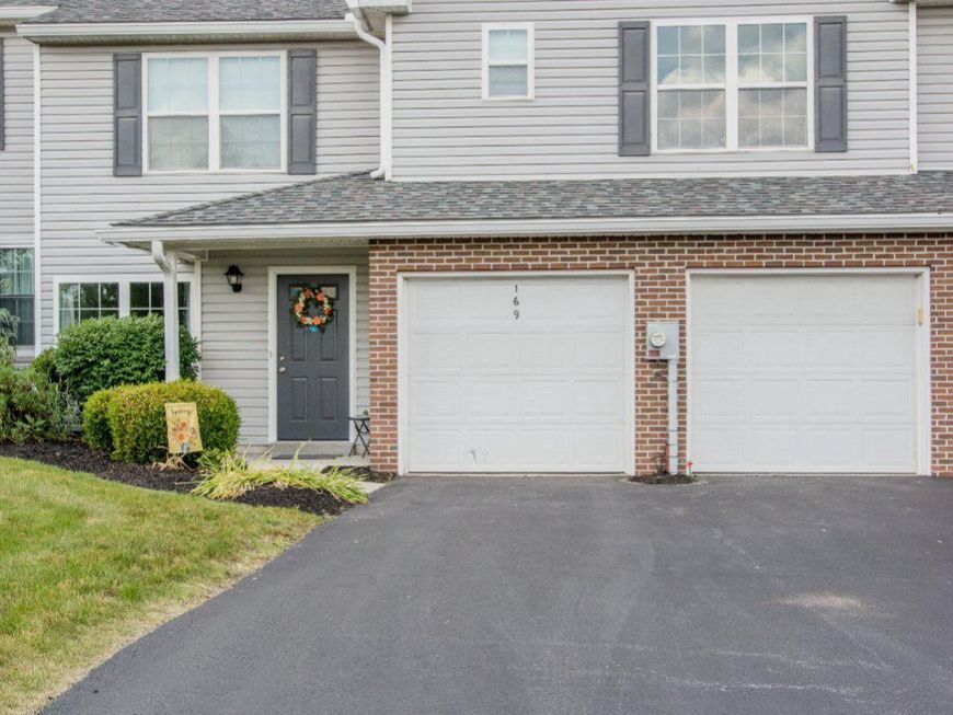 169 Peregrine Lane, Hummelstown, PA 17036 Main Photo