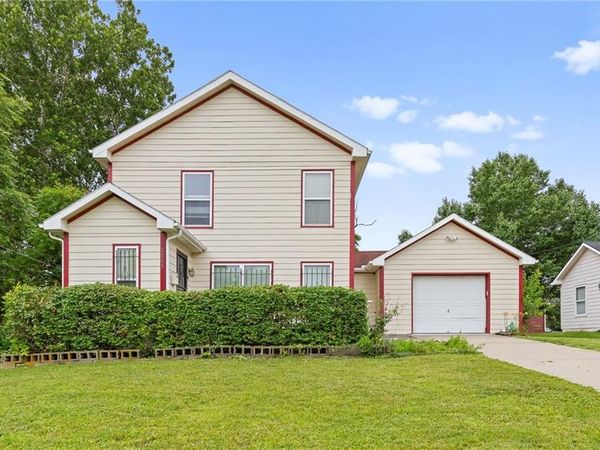 2005 E 34th Street, Kansas City, MO 64109