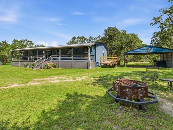 7921 Vista Ranch RD, Smithville, TX 78957