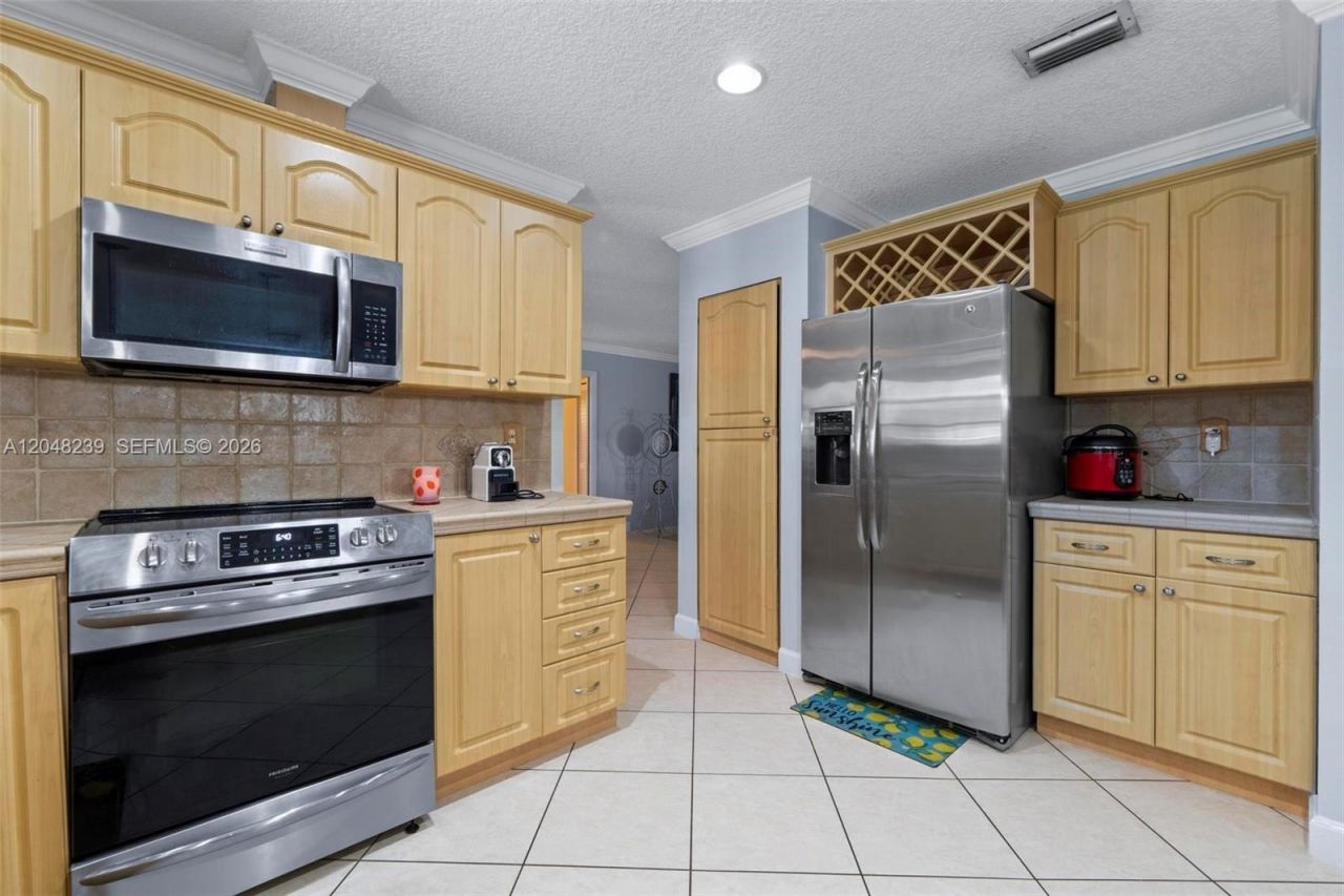 14012 SW 38th Ter , Miami, FL 33175 Photo