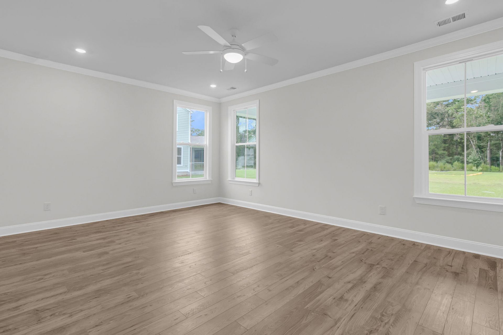 303 Cherry Orchard Drive Photo 23