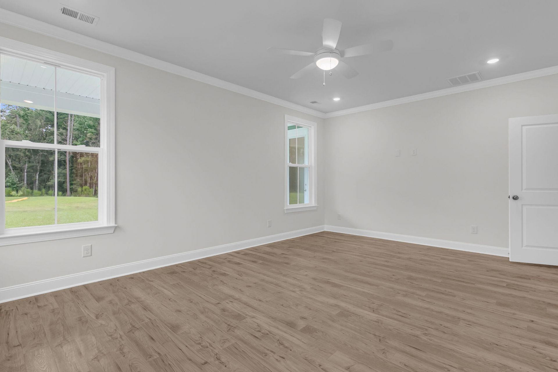 303 Cherry Orchard Drive Photo 24