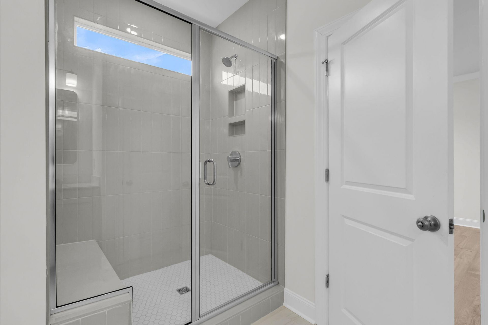 303 Cherry Orchard Drive Photo 27