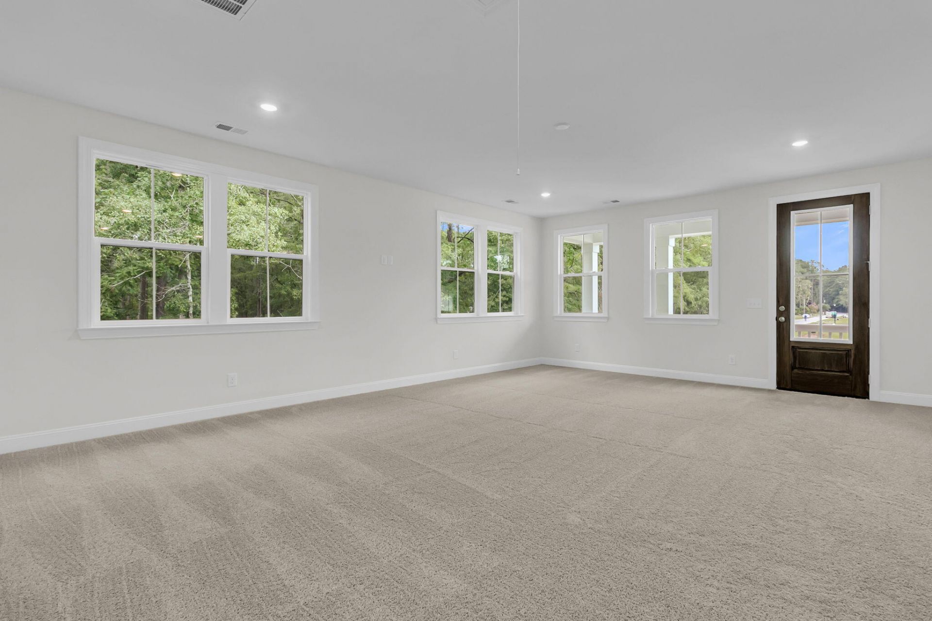 303 Cherry Orchard Drive Photo 34