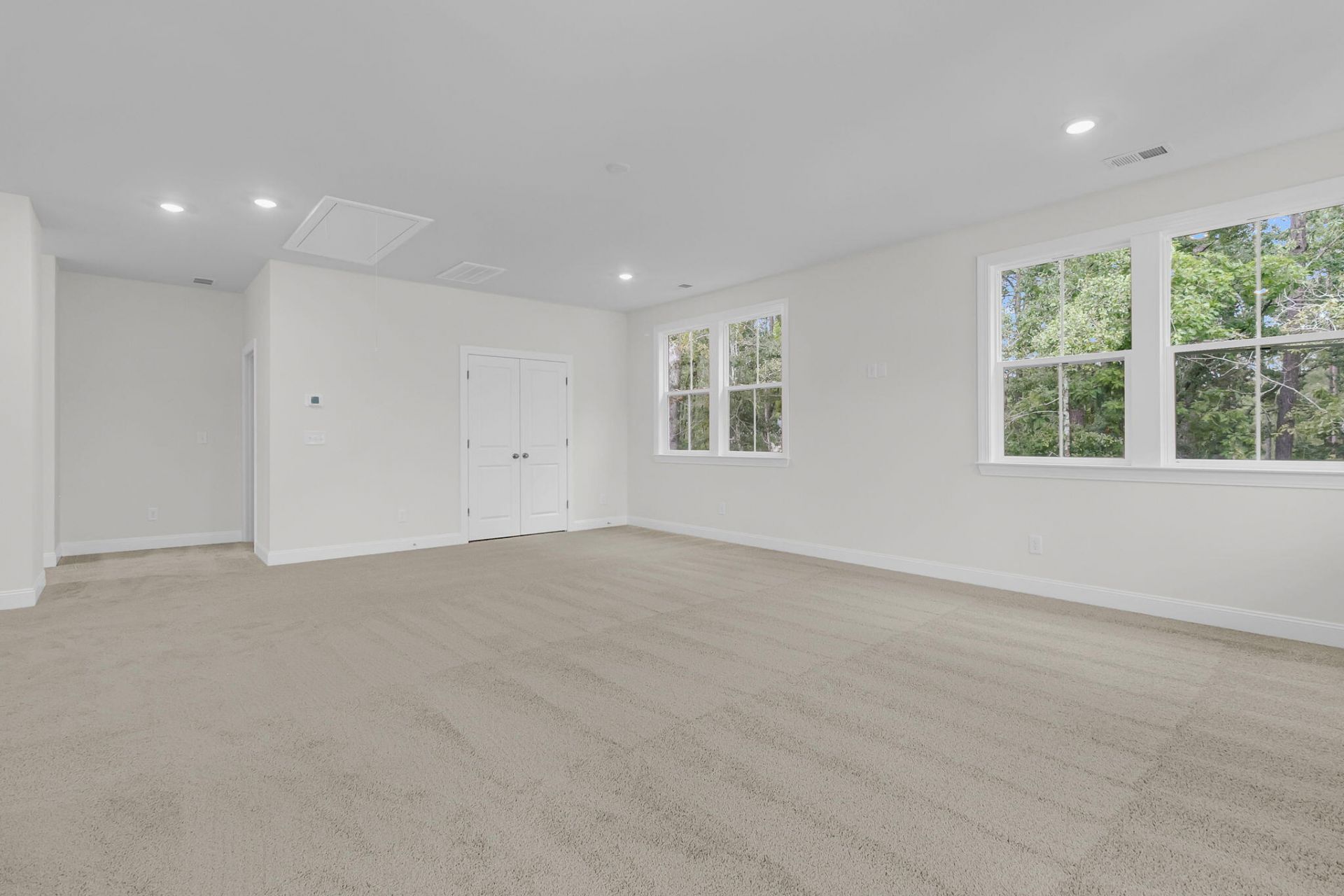 303 Cherry Orchard Drive Photo 35