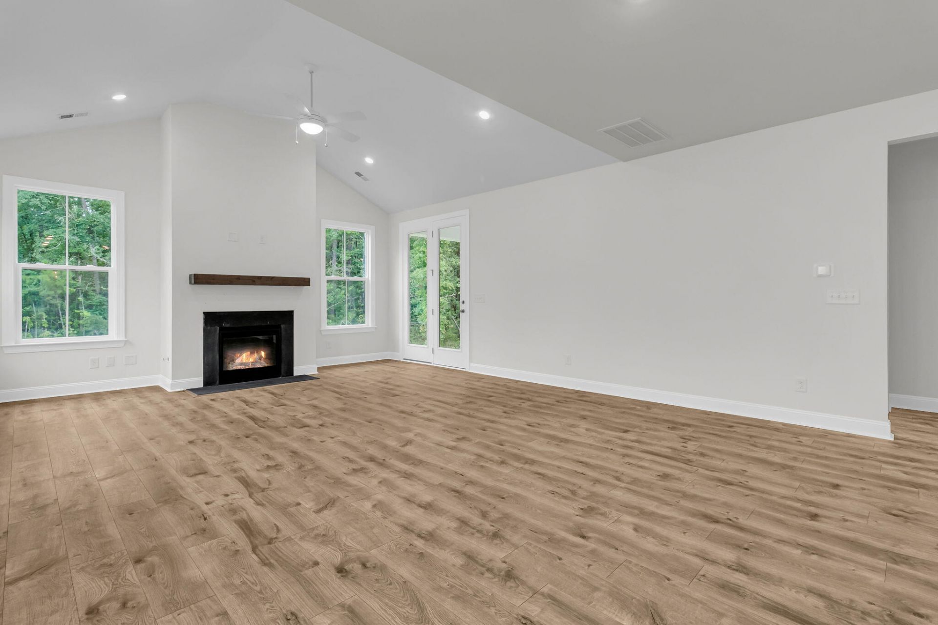 335 Cherry Orchard Drive Photo 31