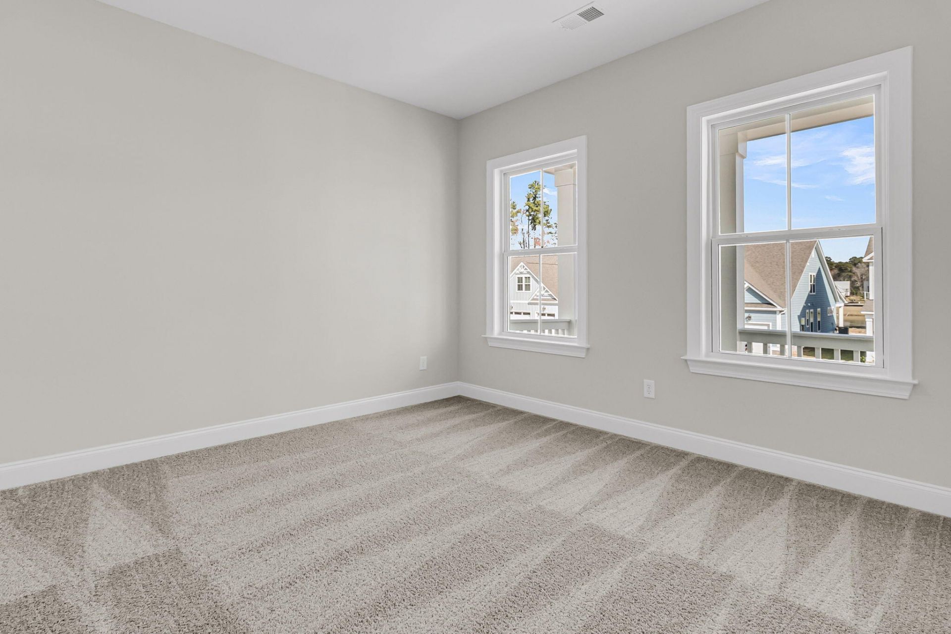340 Cherry Orchard Drive Photo 17