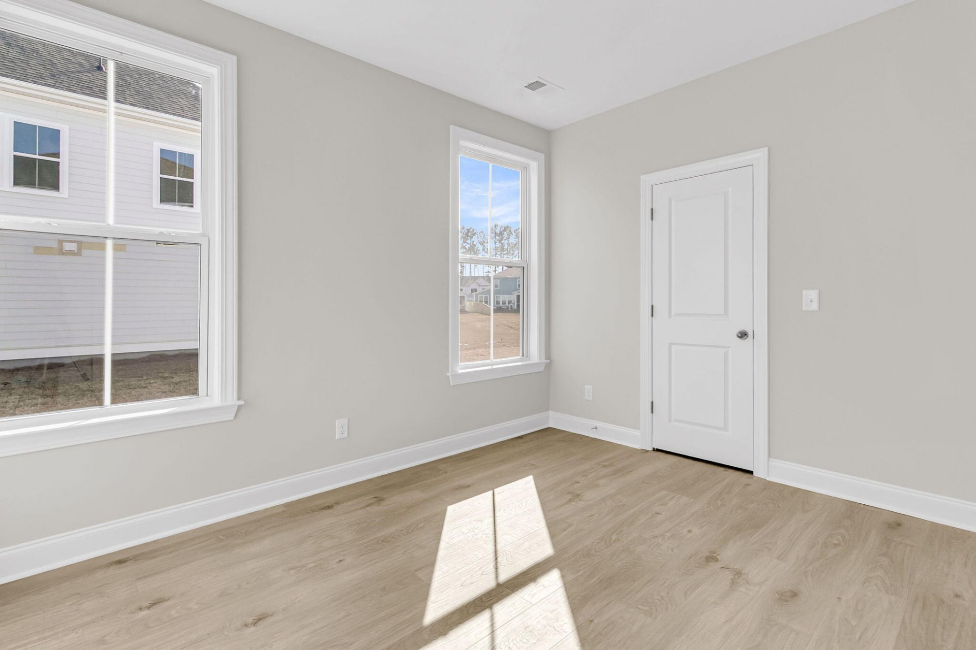 340 Cherry Orchard Drive Photo 30