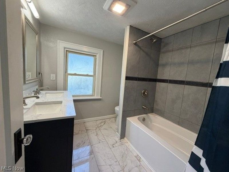726 N Main Street, Niles, OH 44446 Photo 17