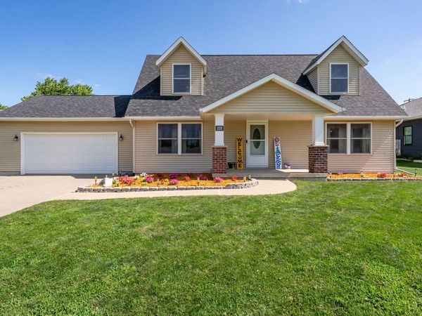 208 3rd Street, Durant, IA 52747