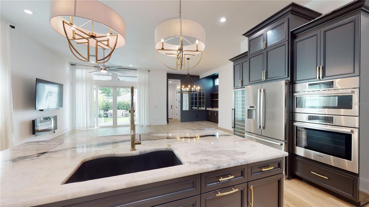 1068 19th Avenue N, Saint Petersburg, FL 33704 Photo