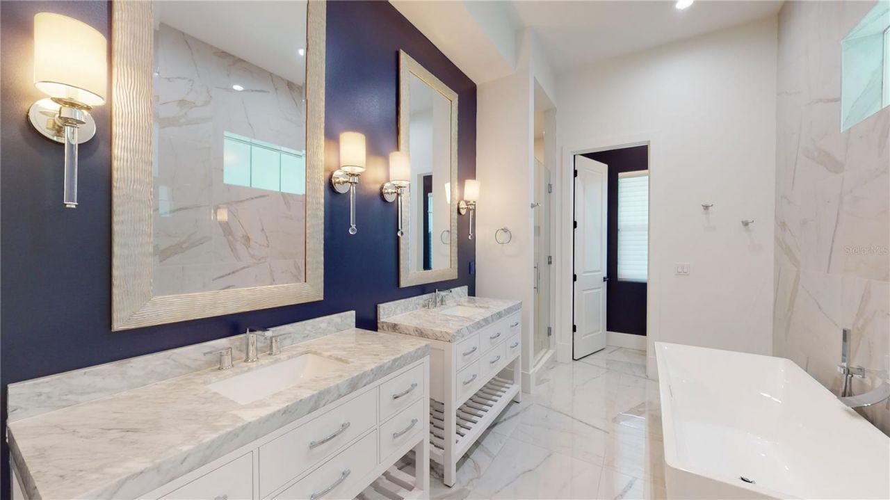 1068 19th Avenue N, Saint Petersburg, FL 33704 Photo