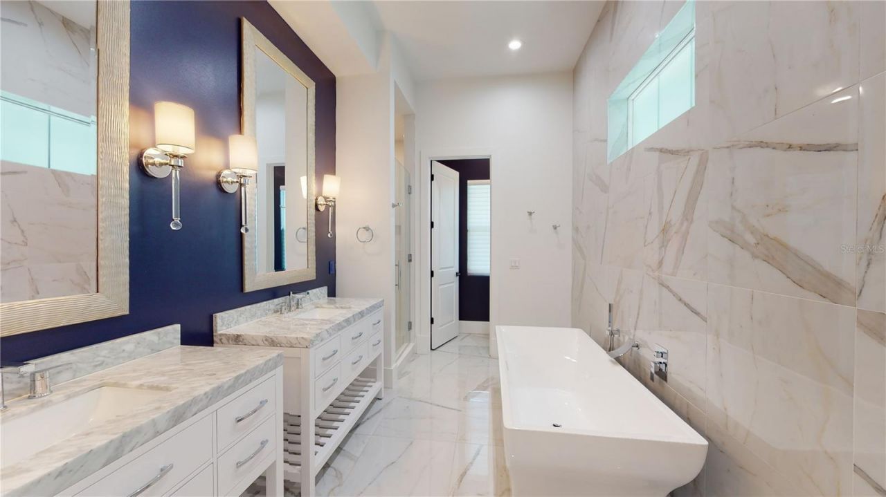 1068 19th Avenue N, Saint Petersburg, FL 33704 Photo