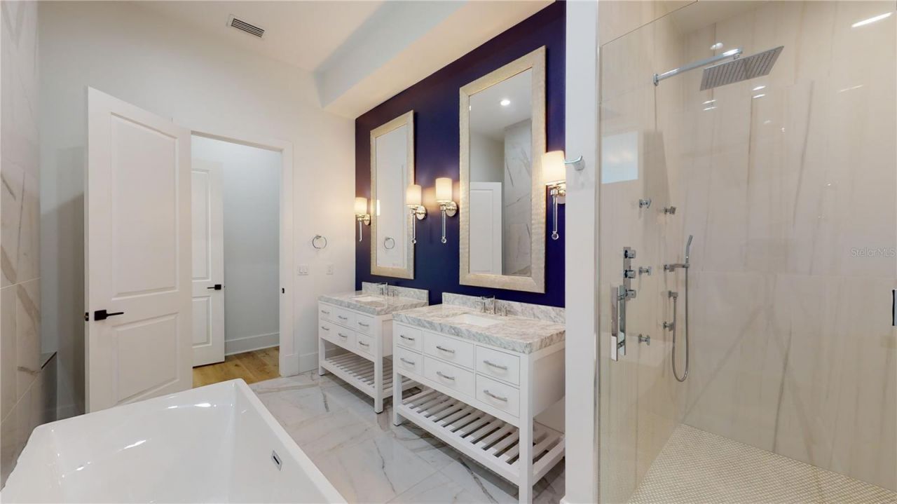 1068 19th Avenue N, Saint Petersburg, FL 33704 Photo