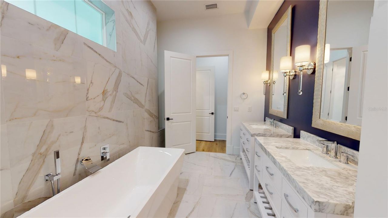 1068 19th Avenue N, Saint Petersburg, FL 33704 Photo