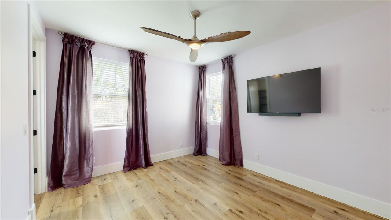 1068 19th Avenue N, Saint Petersburg, FL 33704 Photo