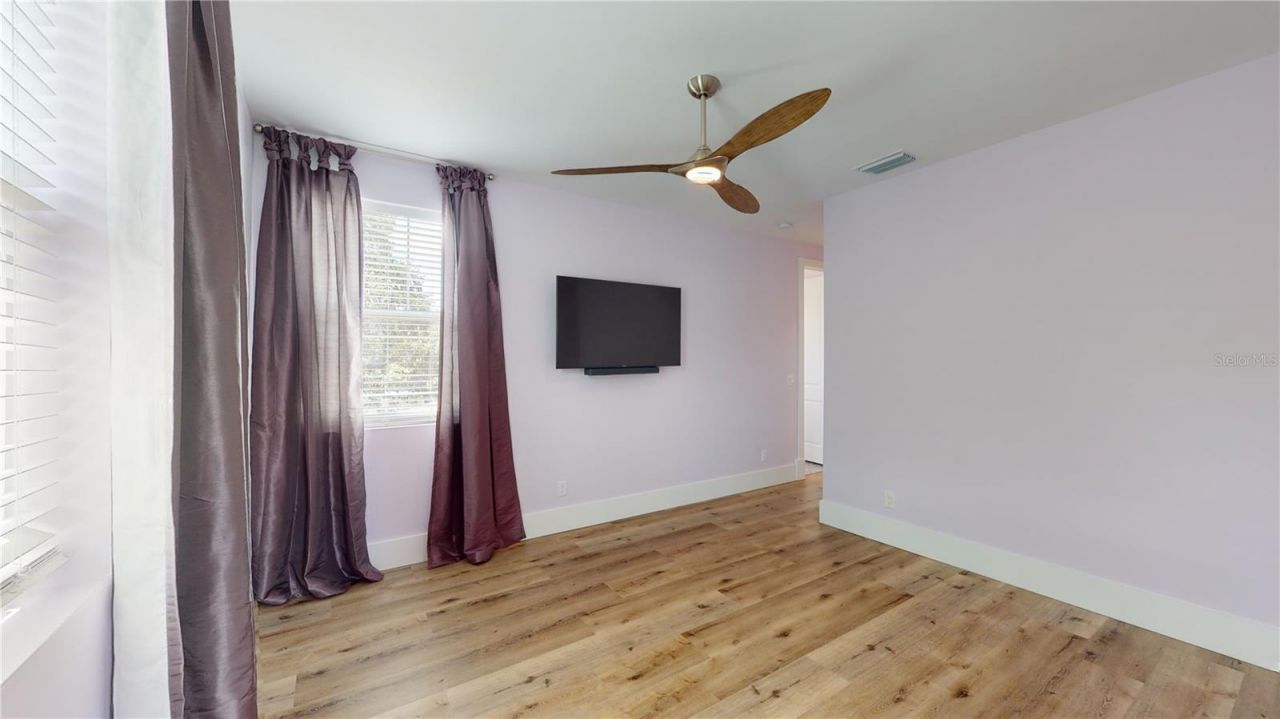 1068 19th Avenue N, Saint Petersburg, FL 33704 Photo